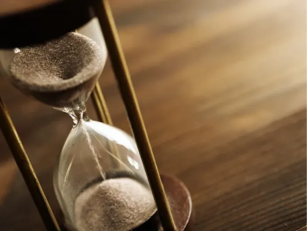 Classic hourglass