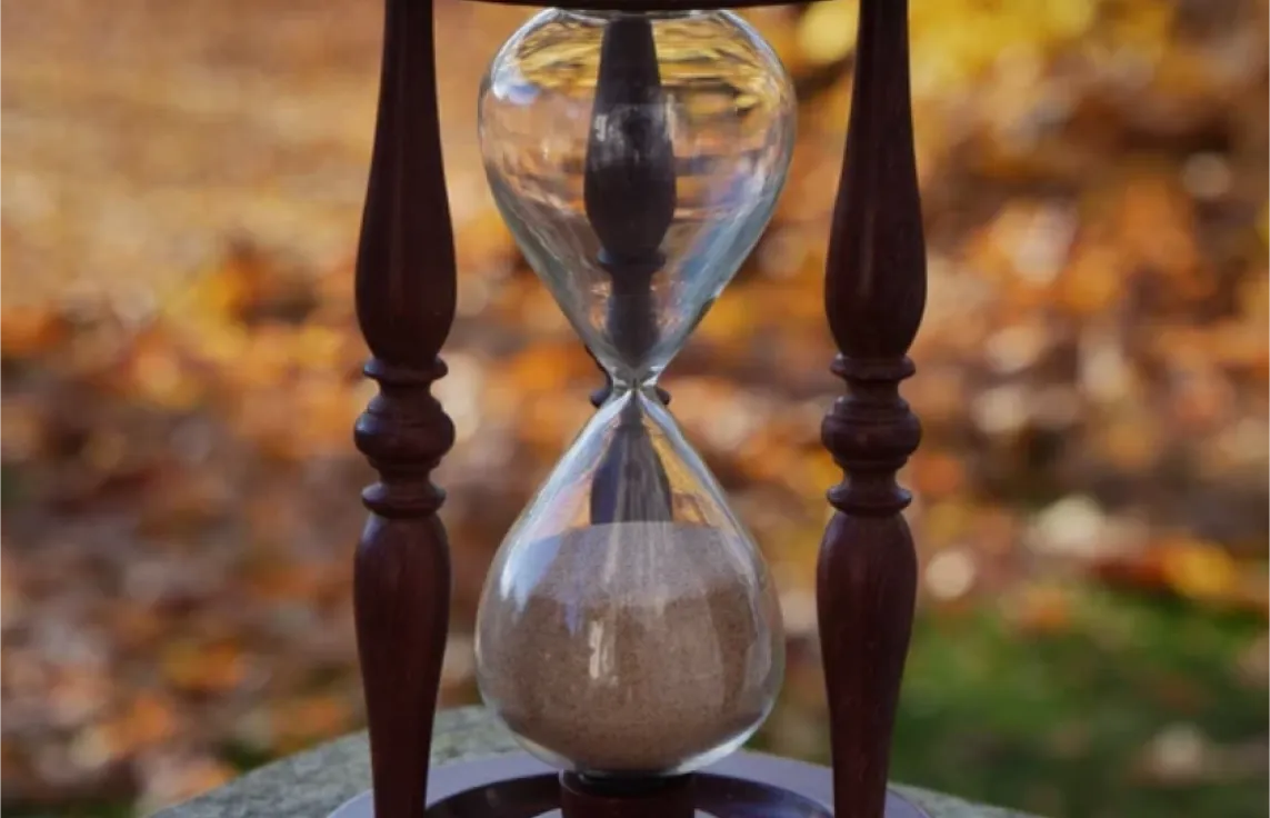 Rich wood hourglass